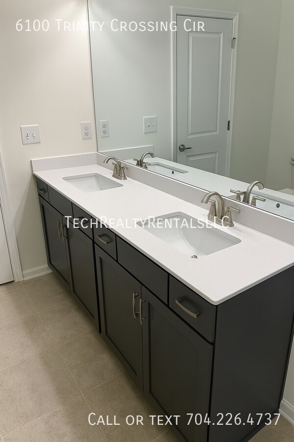 Building Photo - 6100 Trinity Xing Cir