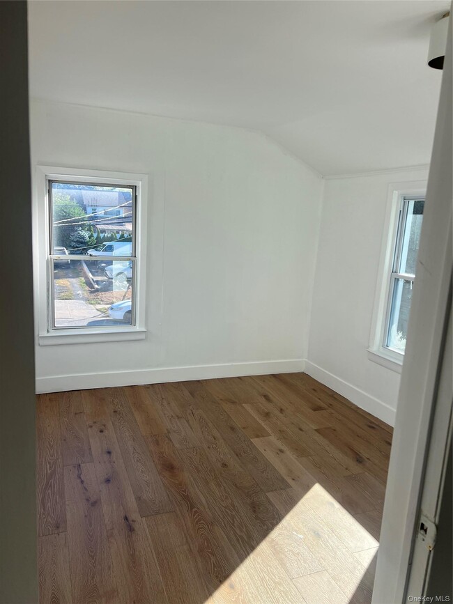 Building Photo - 309 Franklin Ave