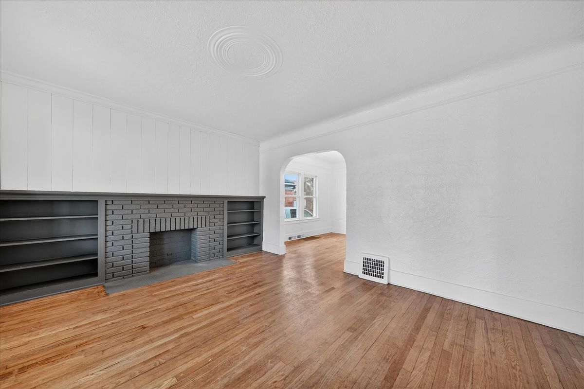 Building Photo - 16890 Stoepel St