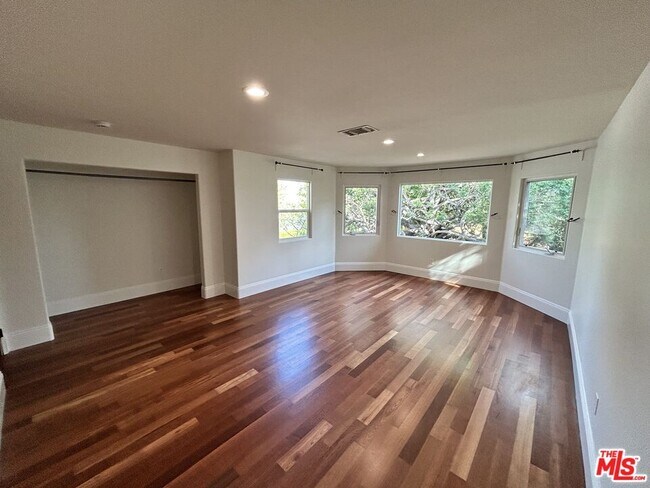 Building Photo - 8302 S Sepulveda Blvd