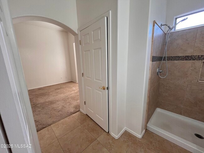 Building Photo - 13268 E Mesquite Flat Spring Dr