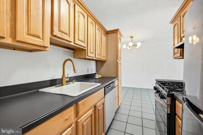 Building Photo - 120 N Bethlehem Pike