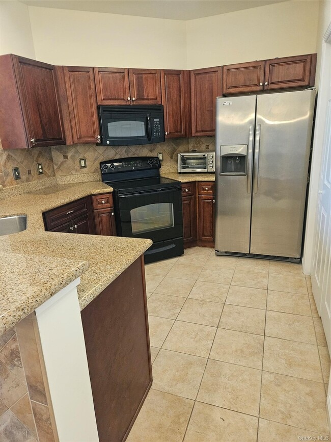 Building Photo - 934 Tower Ridge Cir