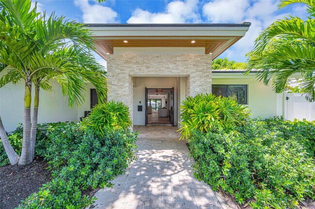 Building Photo - 2205 SE 19th St