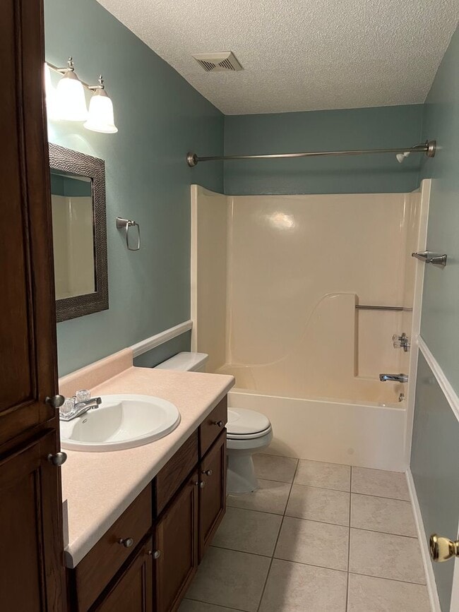 Building Photo - 2260 Estates Circle Navarre, FL 32566