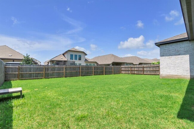 Building Photo - 113 Lenera Dr