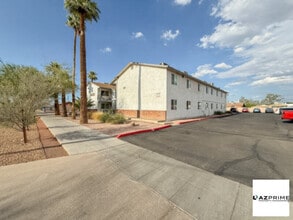 Building Photo - Welcome to This Modern, Upgraded 1/1 Apart...