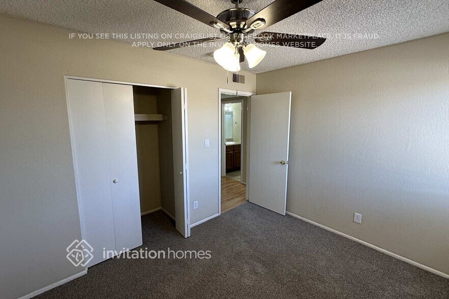 Building Photo - 1643 W Muriel Dr