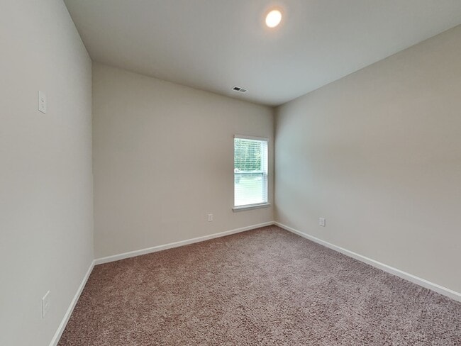 Building Photo - 425 Ridge Ave