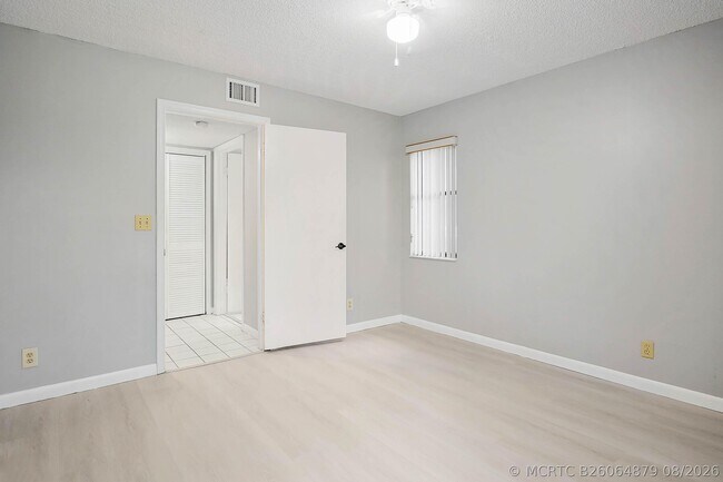 Building Photo - 7593 Tahiti Ln