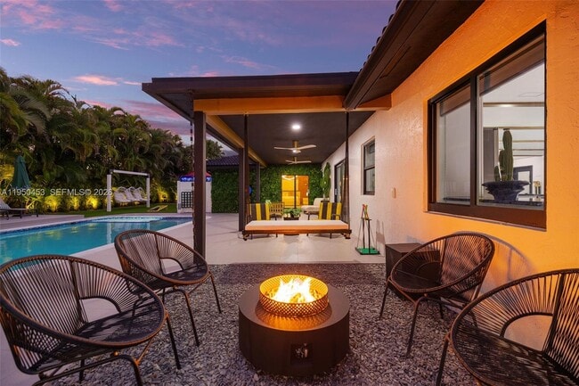 Building Photo - 10366 NW 15th St