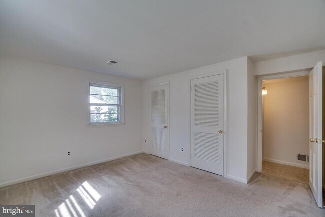 Building Photo - 3710 Woodburn Rd