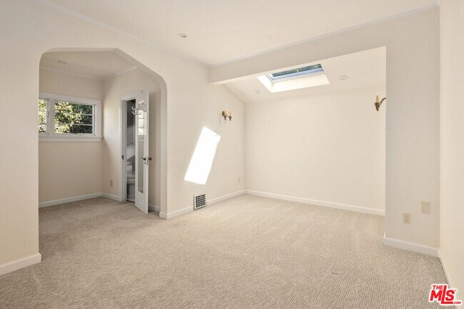 Building Photo - 35 Haldeman Rd