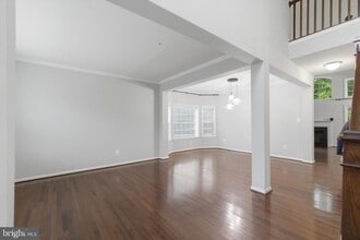 Building Photo - 7585 Holly Ridge Dr