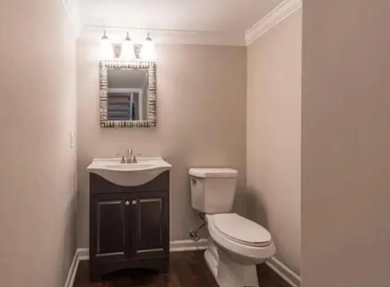 Building Photo - 7311 Cardigan Cir