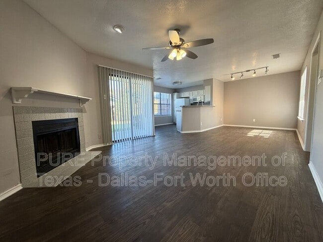 Building Photo - 806/104 Castleglen Drive