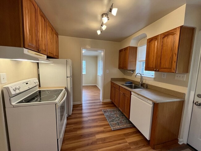 Building Photo - 4408 Glenridge St