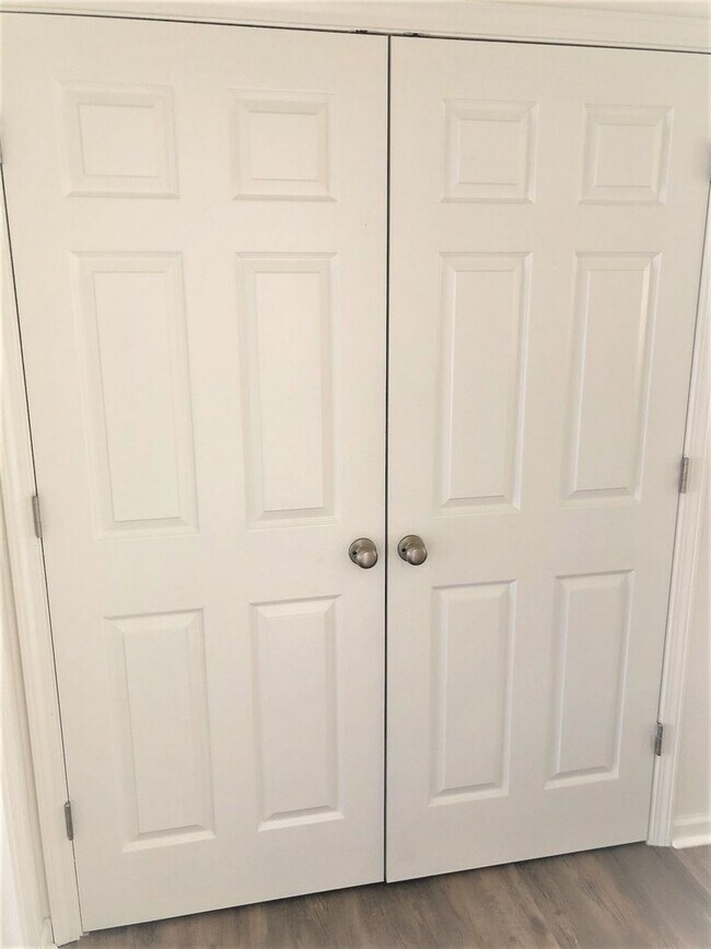 Building Photo - 2/2 Dolphin Villas Condo, Gulf Shores!