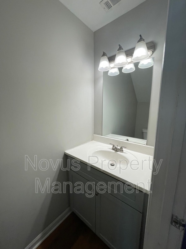 Building Photo - 711 South St