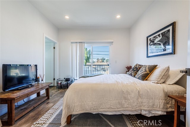 Building Photo - 3143 S Halm Ave