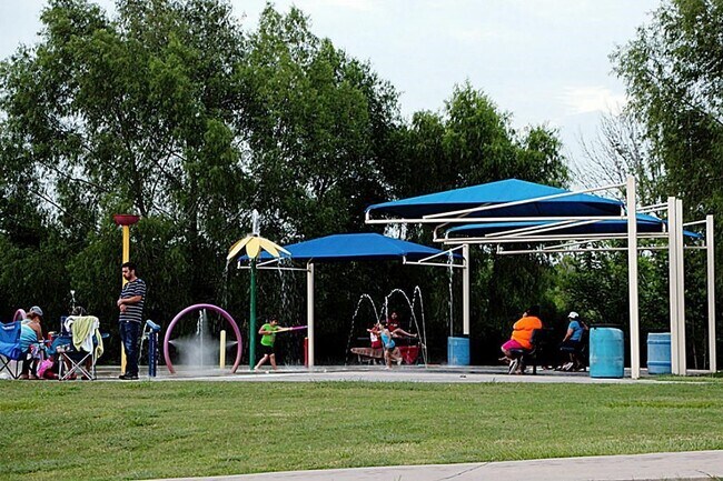 Building Photo - 5104 Big Spring Dr