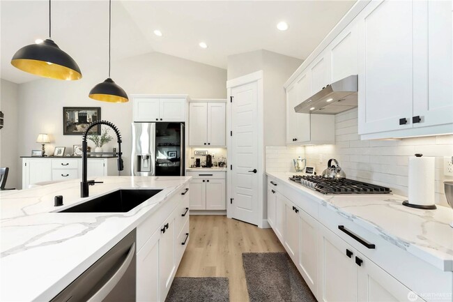 Building Photo - 1615 Polnell Rd