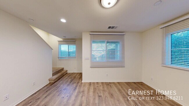 Building Photo - 14834 Nordhoff St