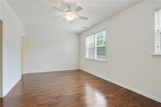 Building Photo - 3643 Gambrell Ln