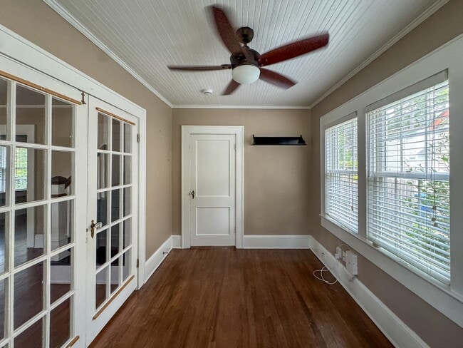 Building Photo - Gorgeous 4 Bed, 3 Bath Haymount Home