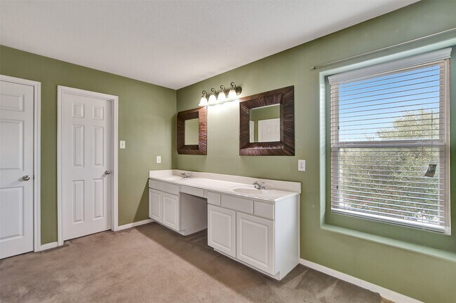Building Photo - 3130 Zephyr Glen Way