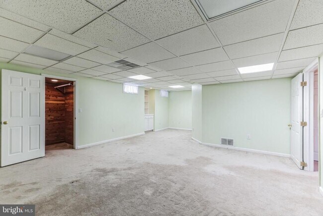 Building Photo - 4 Hogan Way