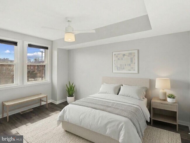 Building Photo - 5105 New Hampshire Ave NW