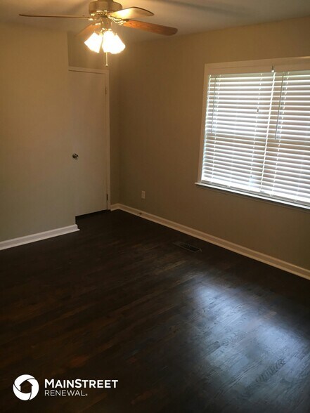 Building Photo - 2121 Mississippi Ave