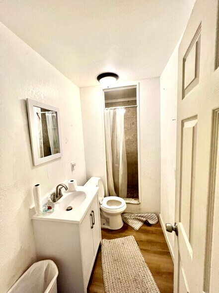 Building Photo - 12116 Lamont Dr