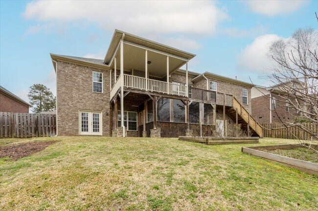 Building Photo - 1661 Jamestown Ave