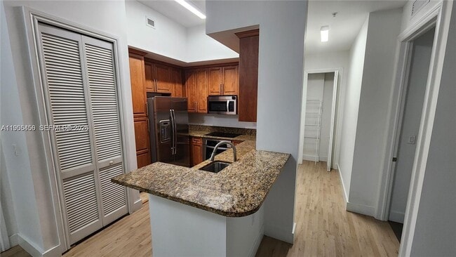 Building Photo - 1805 Ponce de Leon Blvd