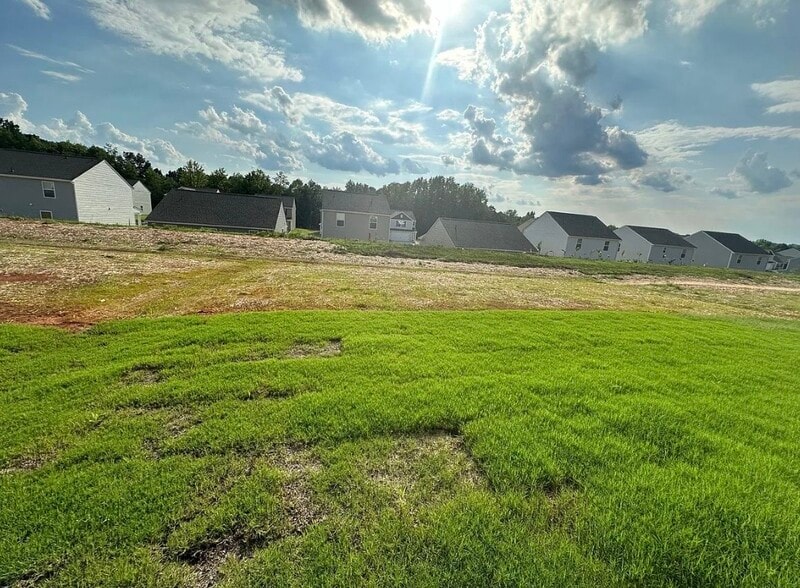 Building Photo - 2222 Transatlantic Ave