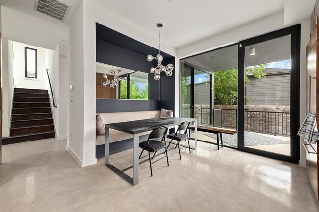 Building Photo - 1208 Hillside Ave