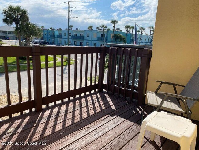 Building Photo - 404 Taylor Ave