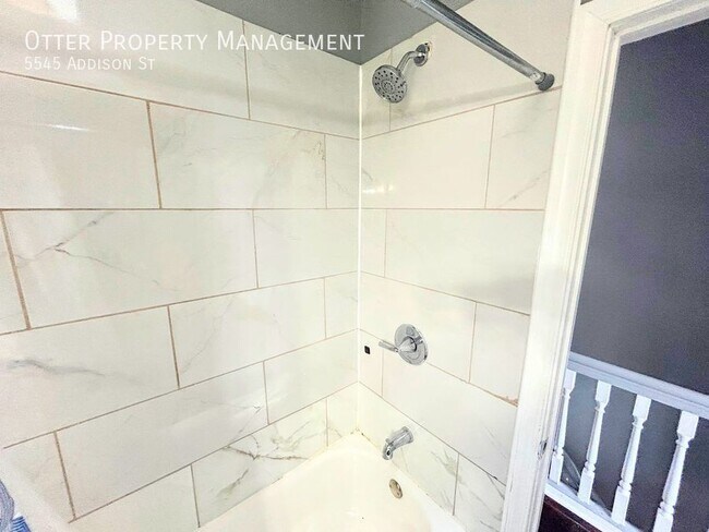 Building Photo - Spacious 3BR/1BA West Philly Home on Tranq...