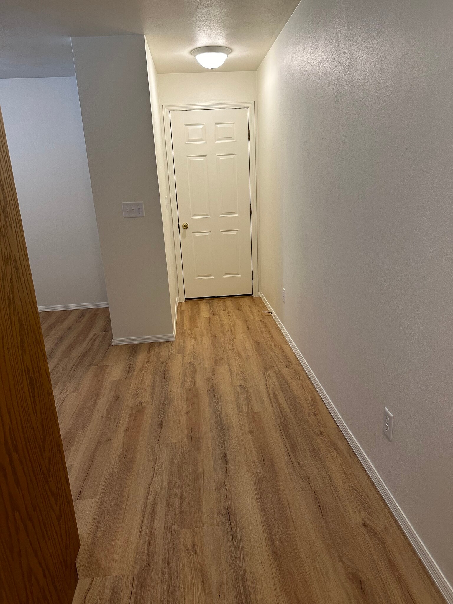 Building Photo - N424 Kilsdonk Ct