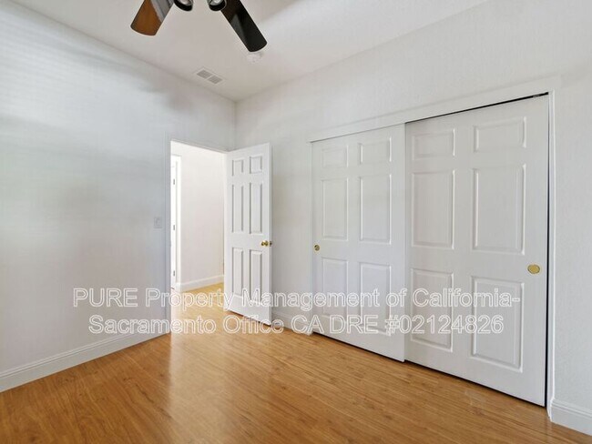Building Photo - 1732 Bamboo St
