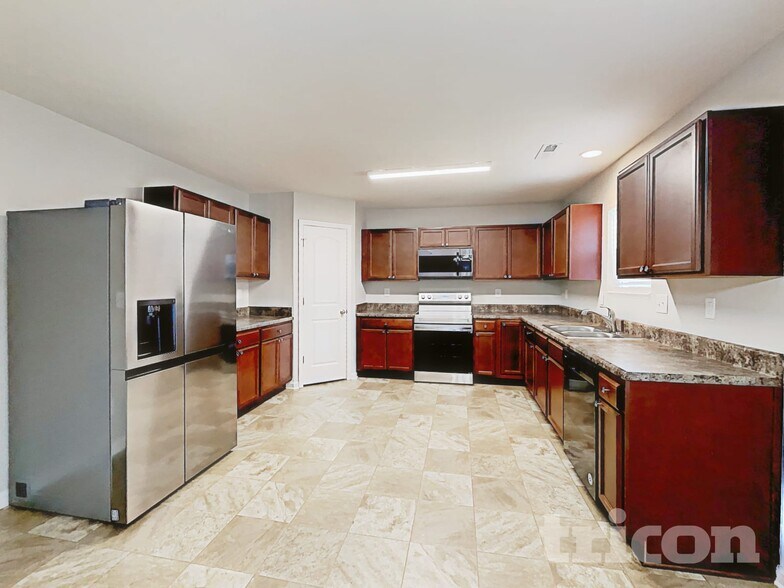 Building Photo - 135 Coddington Ln