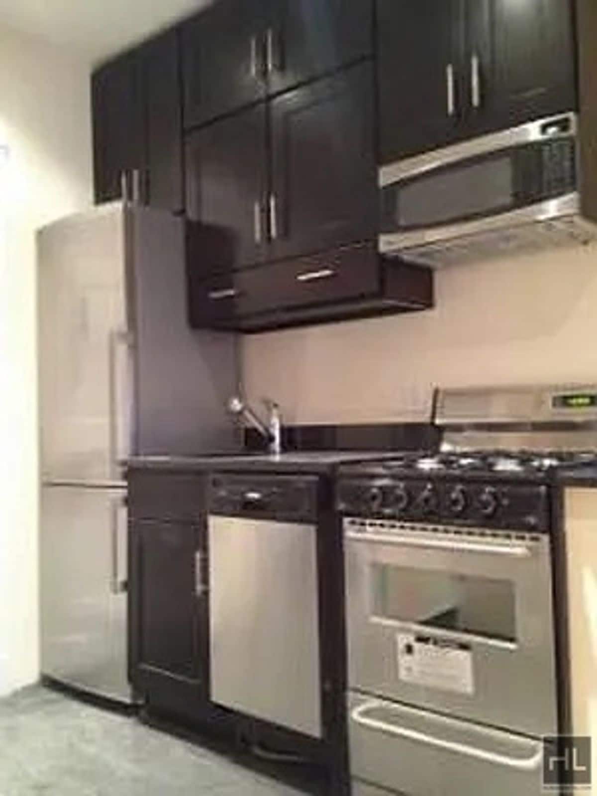 Building Photo - First Avenue