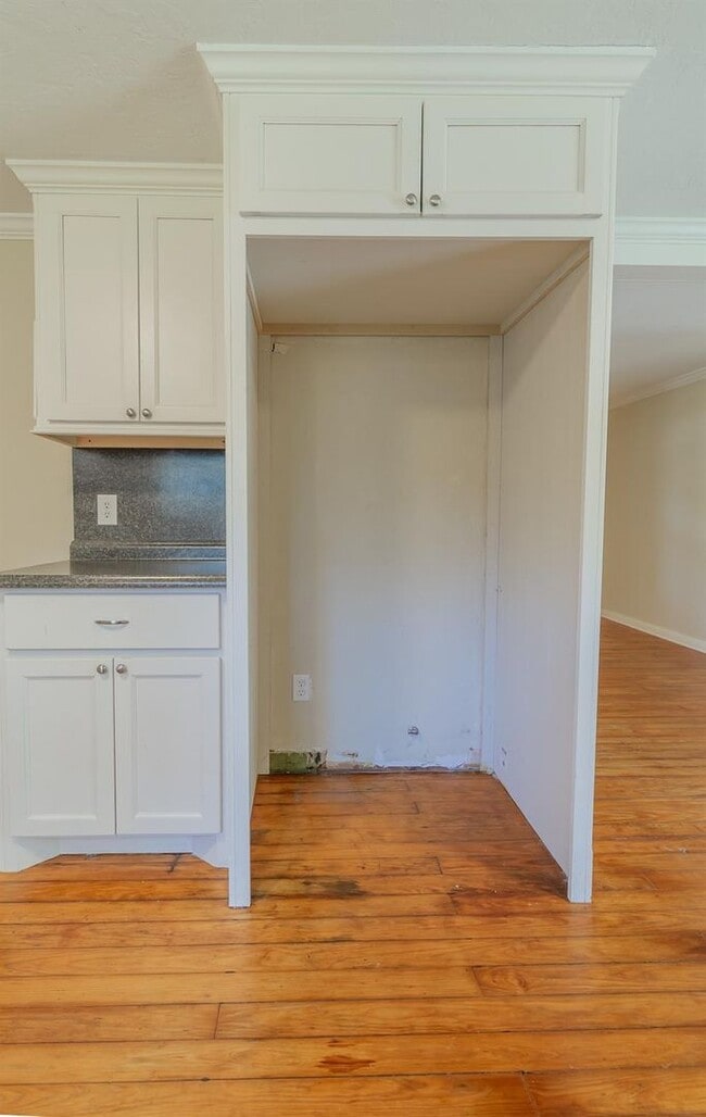 Building Photo - 13563 FM Rd 2432