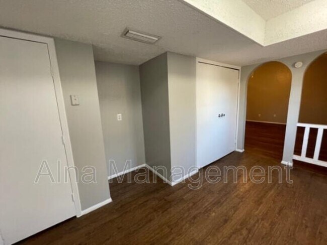 Building Photo - 3409 Castle Rock Ln