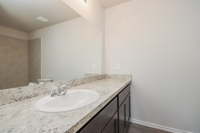 Building Photo - 203 Fallow Deer Dr