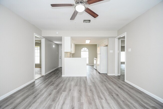 Building Photo - 12610 Plum Meadow Ln