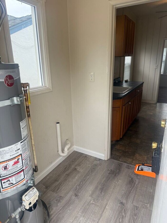 Building Photo - Great 1 Bedroom 1 Bath