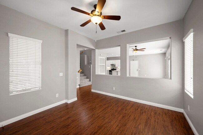 Building Photo - Gorgeous 3 Bedroom Chula Vista Home!